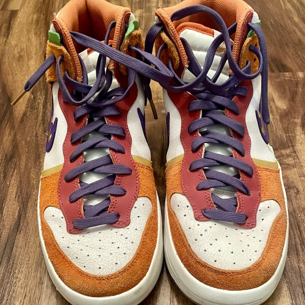 Nike Kids' Orange and Purple Sneakers - Picture 7 of 9